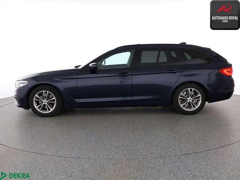 Gebraucht BMW 520 Shadowline 184 PS (135 kW) 2020 Blau Kombi