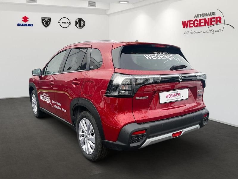 Gebraucht Suzuki SX4 Comfort 116 PS (85 kW) 2023 Rot SUV