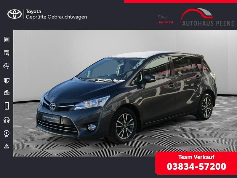Grau Gebraucht 2014 Toyota Verso Skyview Edition Van / Kleinbus | 11.189 € (Fairer Preis) - Bild 1/4