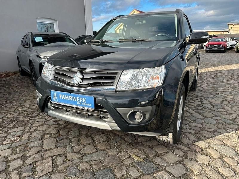 Schwarz Gebraucht 2013 Suzuki Grand Vitara City SUV | 10.900 € (Etwas zu teuer) - Bild 1/4