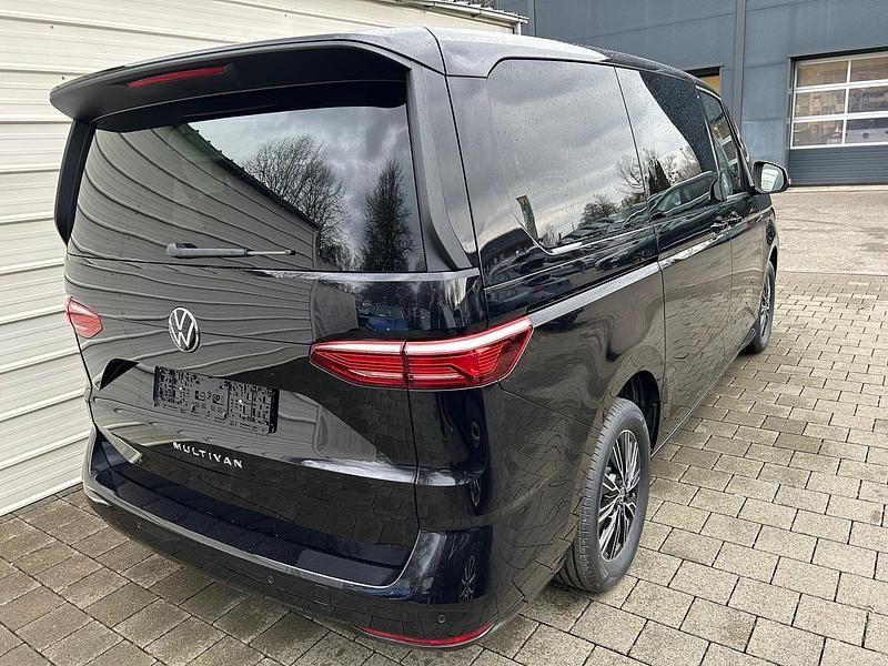 Nowe VW Multivan Business 150 KM (110 kW) 2025 Czarny Minivan
