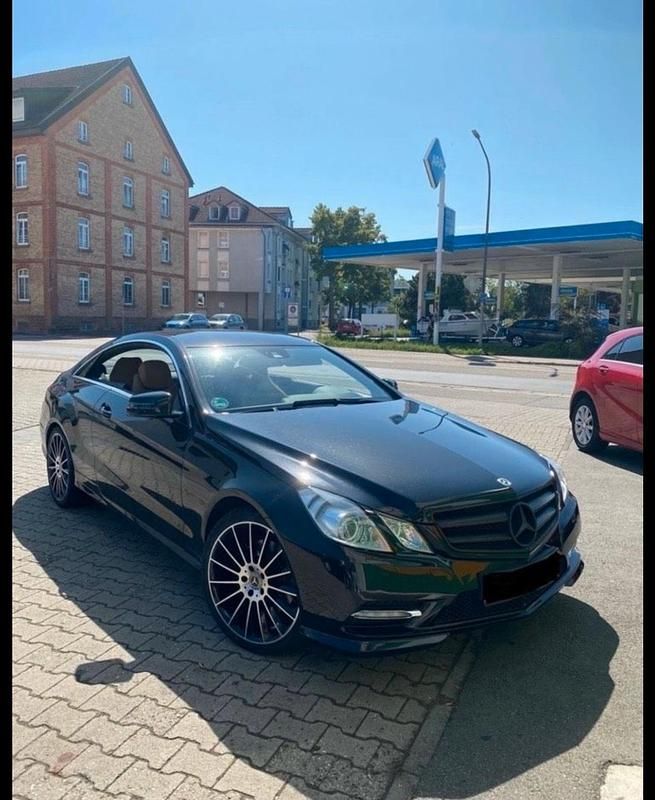Second-hand Mercedes E350 265 CP (194 kW) 2012 Negru Coupe