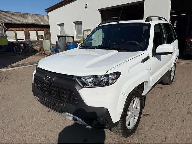 Gebraucht Lada niva 80 PS (58 kW) 2021 Weiß SUV