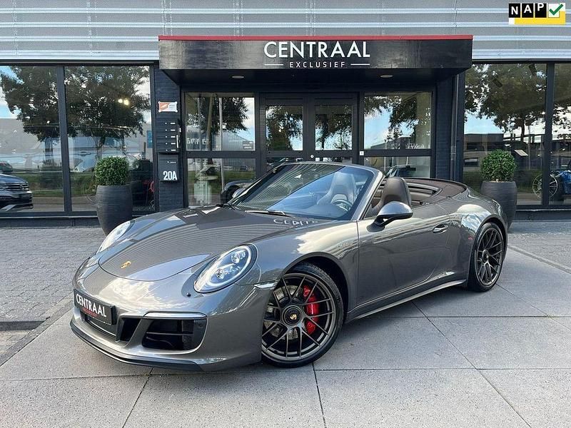 Grau Gebraucht 2018 Porsche 911 Carrera GTS Cabrio | 116.911 € (Fairer Preis) - Bild 1/4