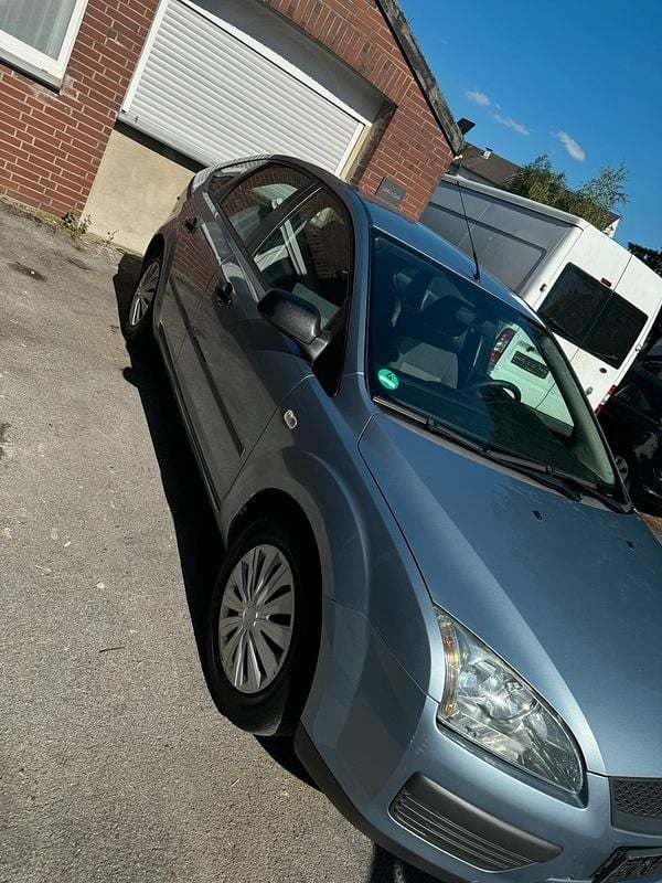 Gebraucht Ford Focus 125 PS (91 kW) 2006 Blau Coupé