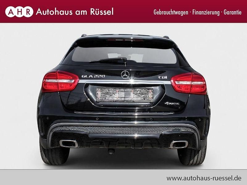 Gebraucht Mercedes GLA220 170 PS (125 kW) 2015 Schwarz SUV