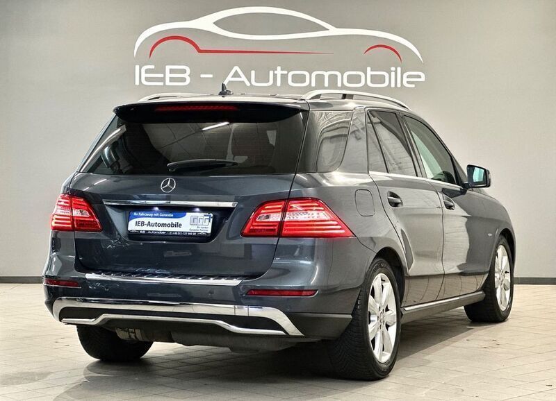 Gebraucht Mercedes ML350 258 PS (189 kW) 2012 Grau SUV