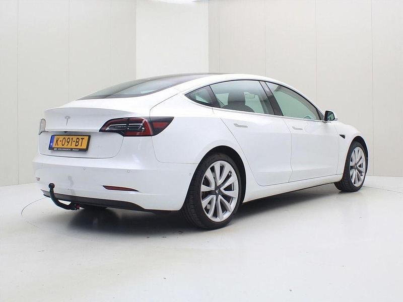 Gebraucht Tesla Model 3 Standard Range 225 kW (306 PS) 2020 Weiß Limousine