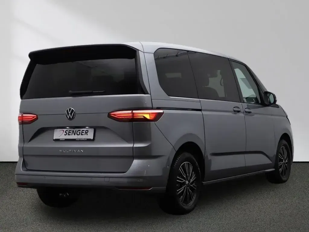 Neu VW Multivan Life 150 PS (110 kW) 2026 Silber Van / Kleinbus