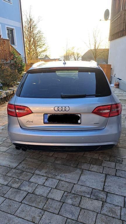 Gebraucht Audi A4 S-Line 177 PS (130 kW) 2014 Silber Kombi