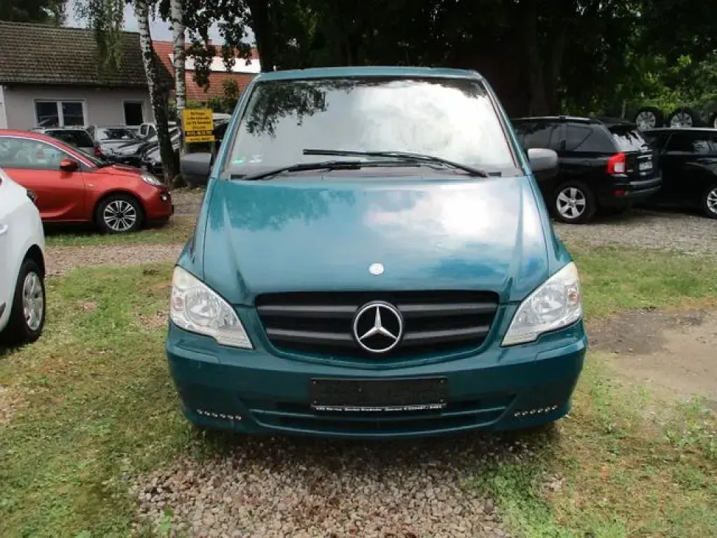 Gebraucht Mercedes Vito 95 PS (69 kW) 2010 Aquagrün Van