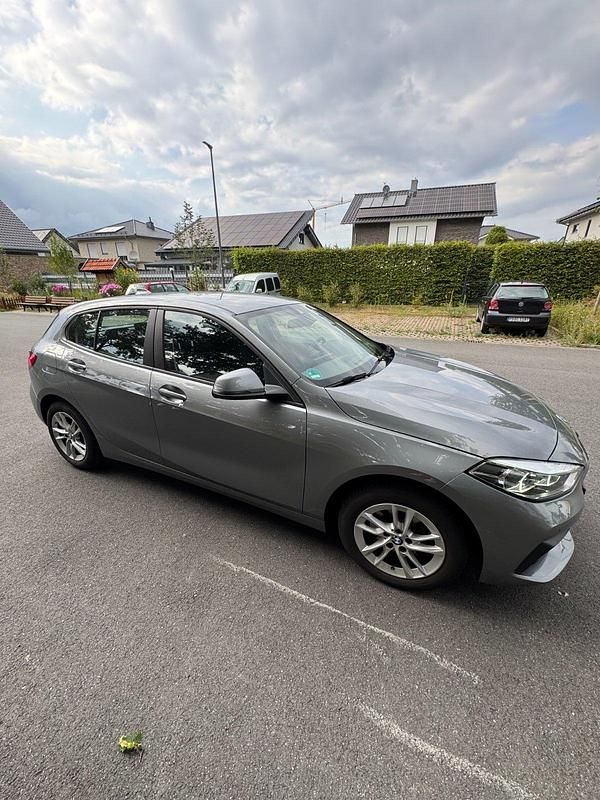 Gebraucht BMW 118 150 PS (110 kW) 2023 Silber Kleinwagen
