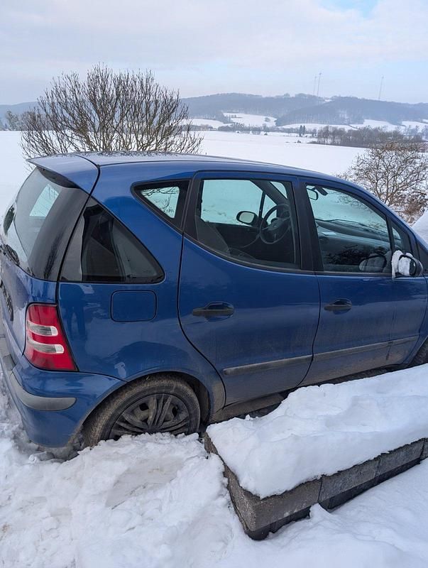 Gebraucht Mercedes A160 102 PS (75 kW) 2001 Blau Kleinwagen