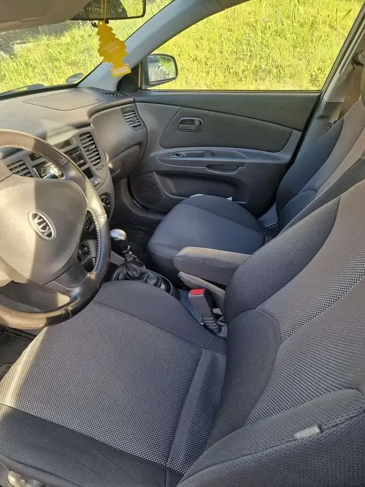 Gebraucht Kia Rio 98 PS (72 kW) 2002 Limousine