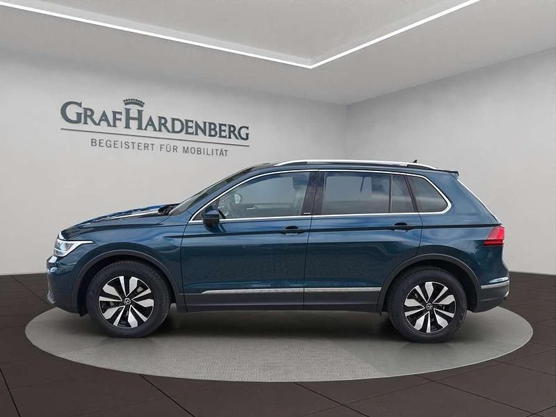 Gebraucht VW Tiguan Move 150 PS (110 kW) 2024 Blau SUV