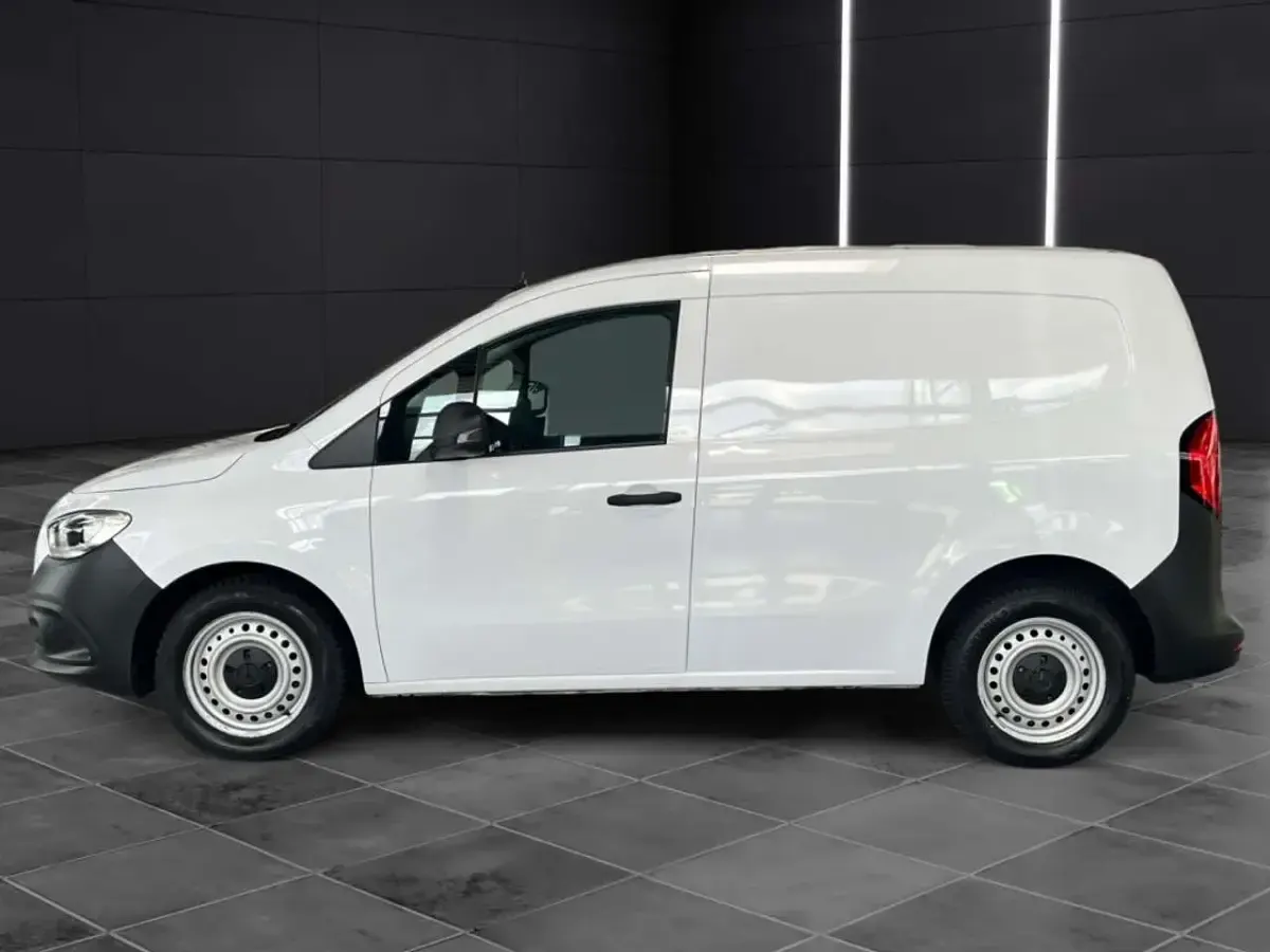Gebraucht Mercedes Citan 110 95 PS (69 kW) 2023 Weiß arktikweiß Van / Kleinbus
