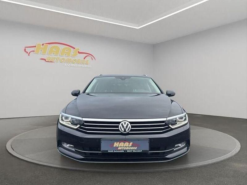 Gebraucht VW Passat Highline 220 PS (161 kW) 2017 Schwarz Kombi