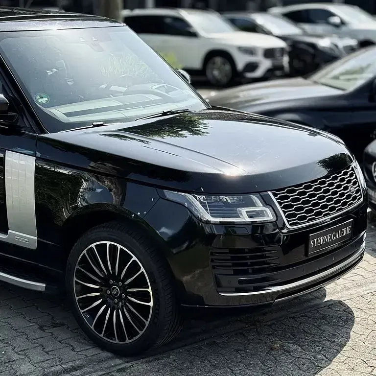 Gebraucht Land Rover Range Rover Vogue 249 PS (183 kW) 2018 Schwarz SUV