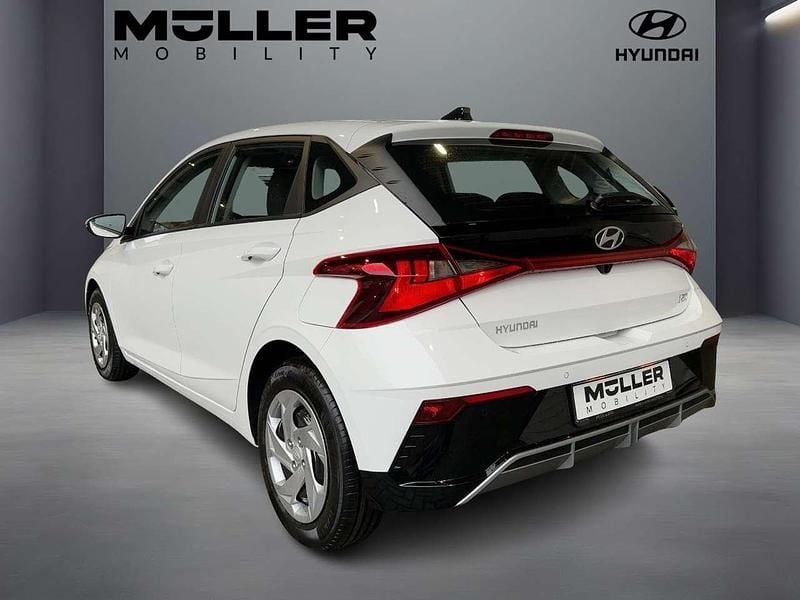 Gebraucht Hyundai i20 Select 101 PS (74 kW) 2025 Weiß Limousine