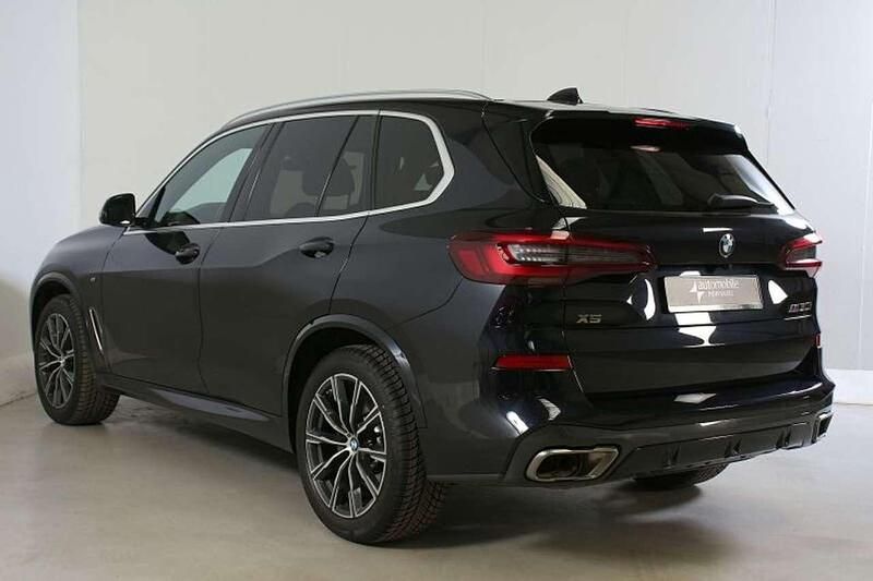 Gebraucht BMW X5 M 530 PS (389 kW) 2023 Carbonschwarz met. SUV