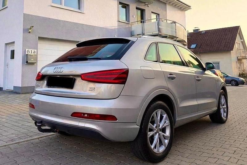 Gebraucht Audi Q3 Ambiente 140 PS (102 kW) 2013 Silber SUV