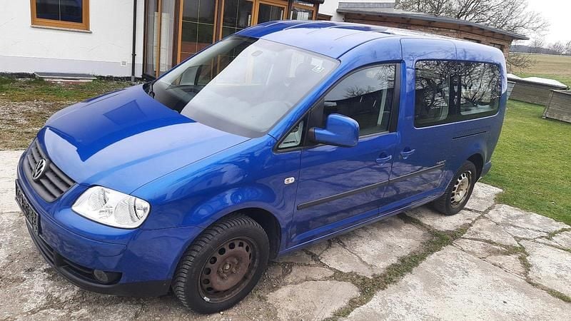 Gebraucht VW Caddy Maxi 105 PS (77 kW) 2010 Blau Van / Kleinbus