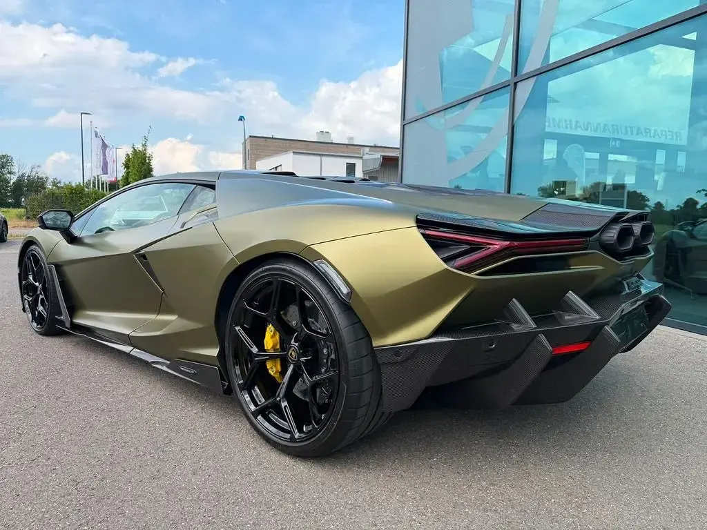 Gebraucht Lamborghini Revuelto 1014 PS (745 kW) 2026 Grün Coupé