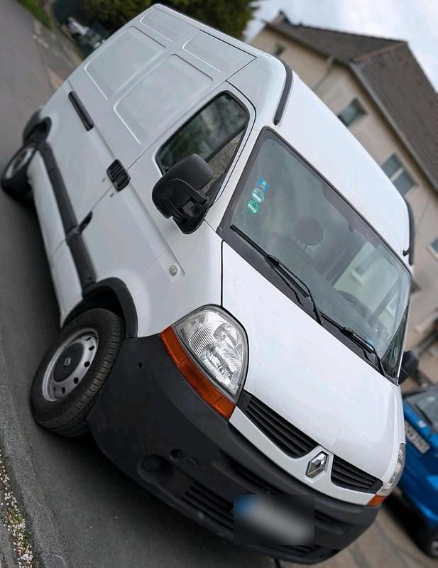 Second-hand Renault Master 120 CP (88 kW) 2010 Alb Monovolum