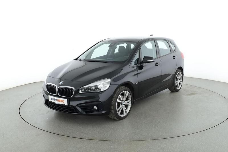 Schwarz Gebraucht 2018 BMW 218 Active Tourer Sport Line Van / Kleinbus | 15.530 € (Fairer Preis) - Bild 1/3