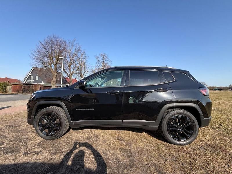 Gebraucht Jeep Compass Night Eagle 131 PS (96 kW) 2022 Schwarz SUV