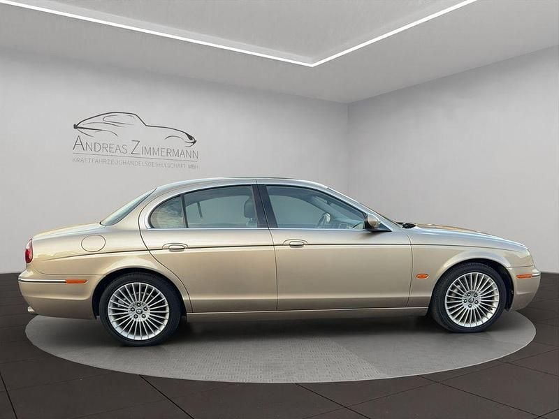 Second-hand Jaguar S-Type Executive 238 CP (175 kW) 2004 Auriu Berlinǎ