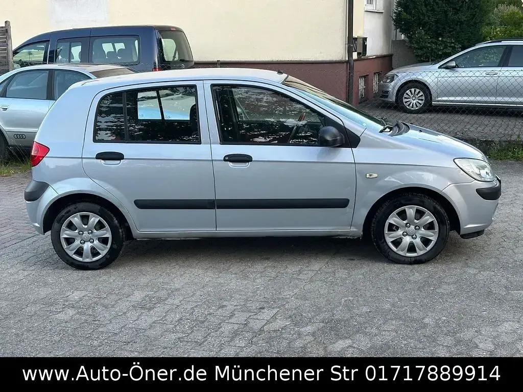 Gebraucht Hyundai Getz Basis 67 PS (49 kW) 2009 Silber Kleinwagen