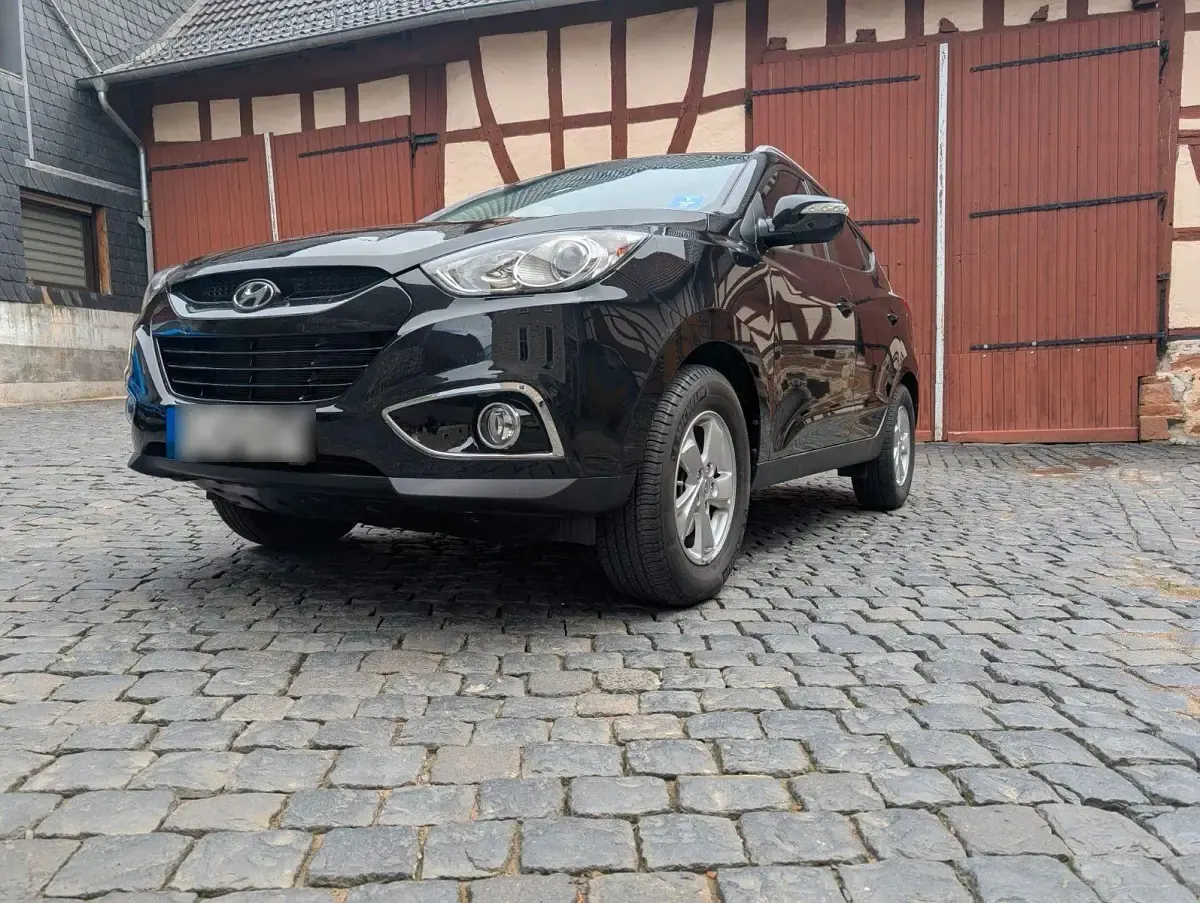 Gebraucht Hyundai ix35 Style 163 PS (119 kW) 2010 Schwarz SUV