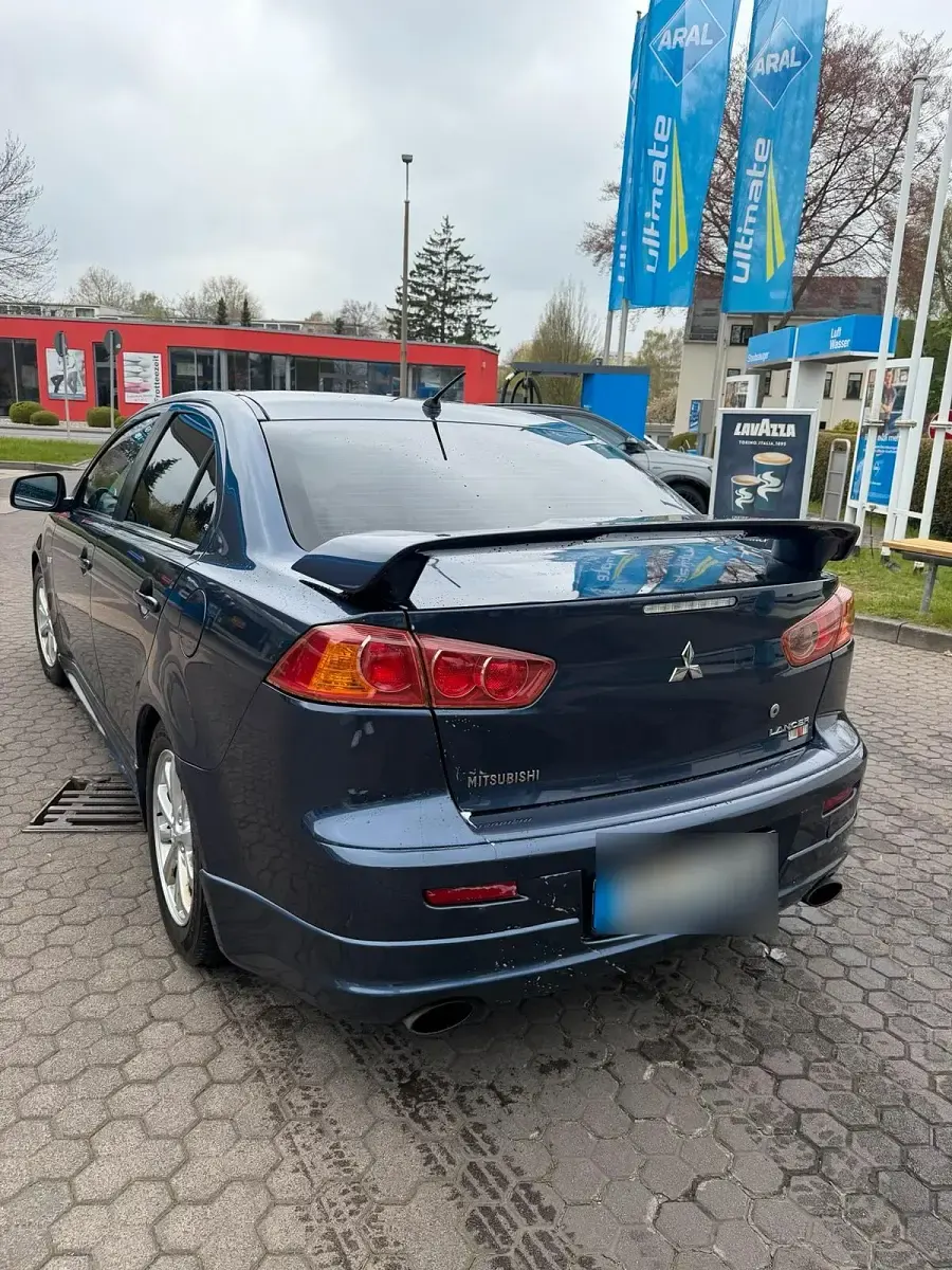 Usata Mitsubishi Lancer 143 CV (105 kW) 2007 Blu Berlina