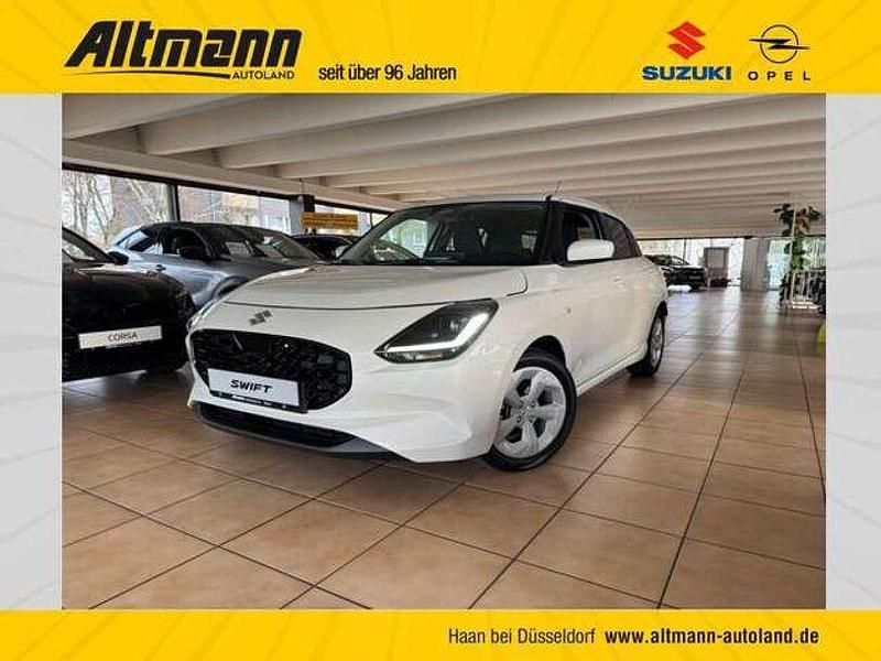 Gebraucht Suzuki Swift Comfort 83 PS (61 kW) 2024 Pure white pearl metallic Kleinwagen