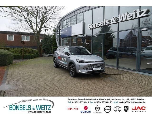 Gebraucht Baic X75 177 PS (130 kW) 2025 Grau metallic SUV