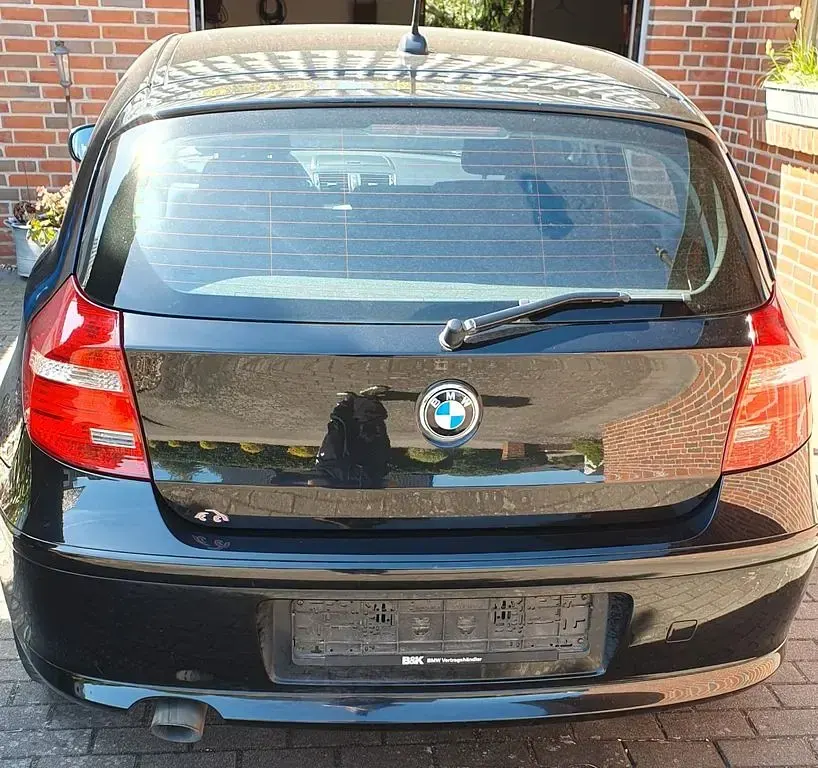 Second-hand BMW 116 116 CP (85 kW) 2010 Negru Hatchback