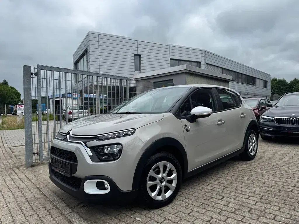 Gebraucht Citroën C3 82 PS (60 kW) 2024 Grau Limousine