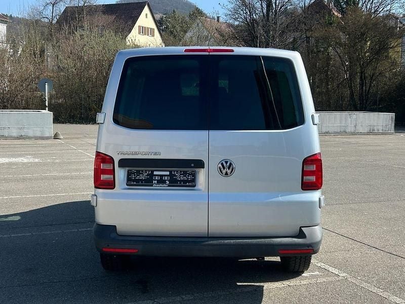 Gebraucht VW Transporter 102 PS (75 kW) 2019 Silber Van