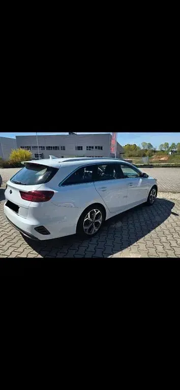 Gebraucht Kia Ceed Sportswagon Vision 136 PS (100 kW) 2020 Weiß Kombi