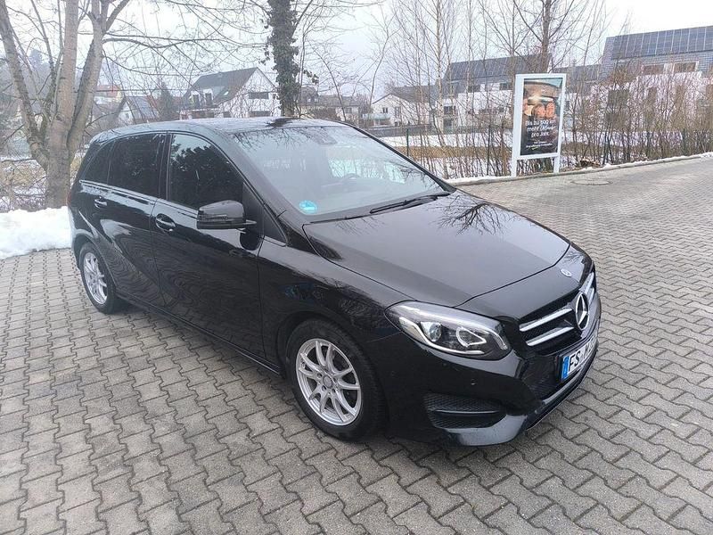 Gebraucht Mercedes B220 Edition 177 PS (130 kW) 2018 Schwarz Van / Kleinbus
