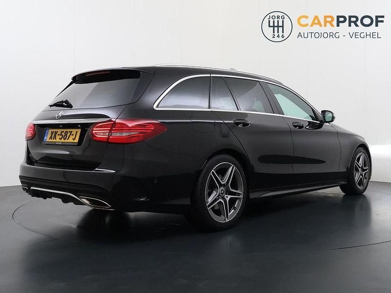 Gebraucht Mercedes C180 Business 156 PS (114 kW) 2019 Schwarz Kombi