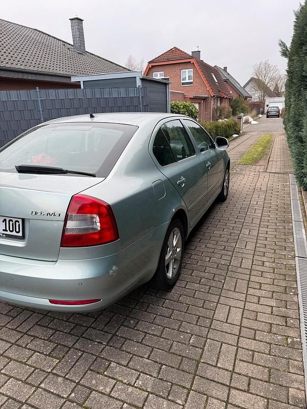Gebraucht Skoda Octavia 122 PS (89 kW) 2011 Limousine
