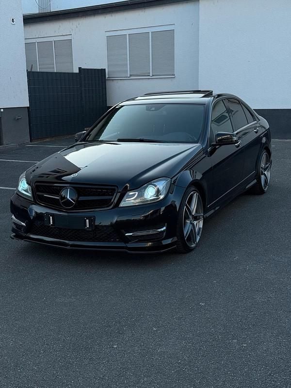 Gebraucht 2013 Mercedes C250 AMG Limousine | 17.499 € (Teuer) - Bild 1/4