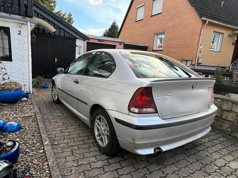 Gebraucht BMW 316 Compact 115 PS (84 kW) 2005 Silber Kleinwagen