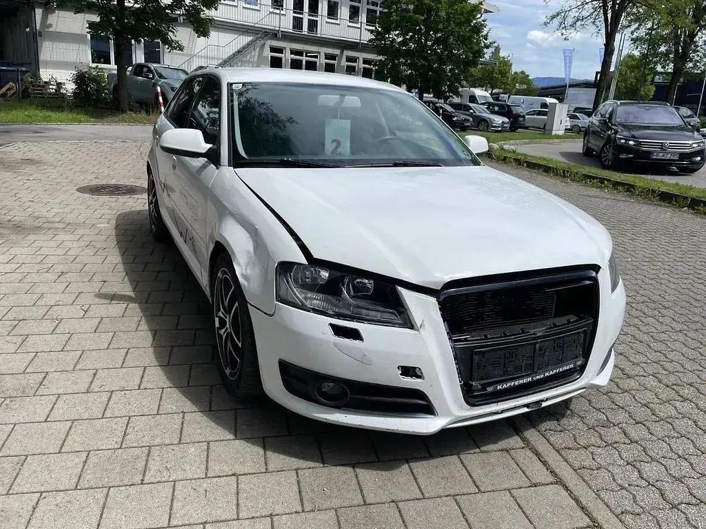 Second-hand Audi A3 Attraction 90 CP (66 kW) 2010 Hatchback