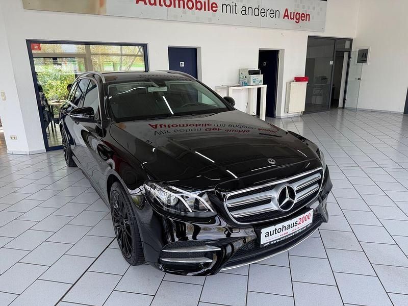Gebraucht Mercedes E300 AMG 306 PS (225 kW) 2019 Schwarz Limousine