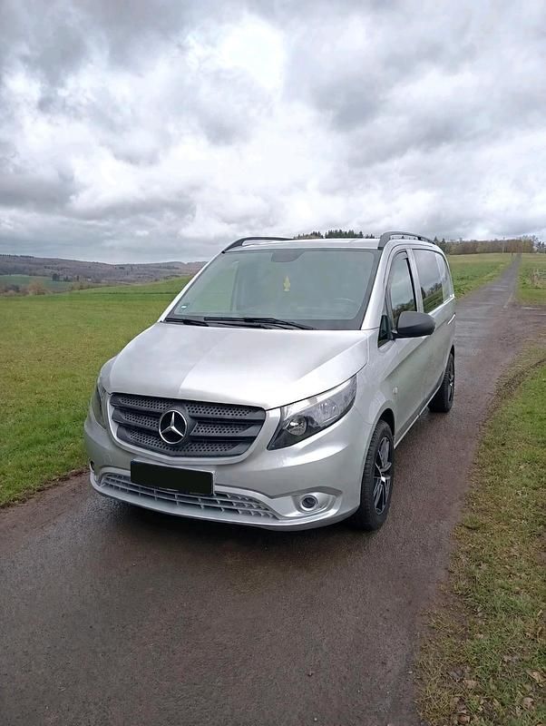 Gebraucht Mercedes Vito 190 PS (139 kW) 2016 Silber Van