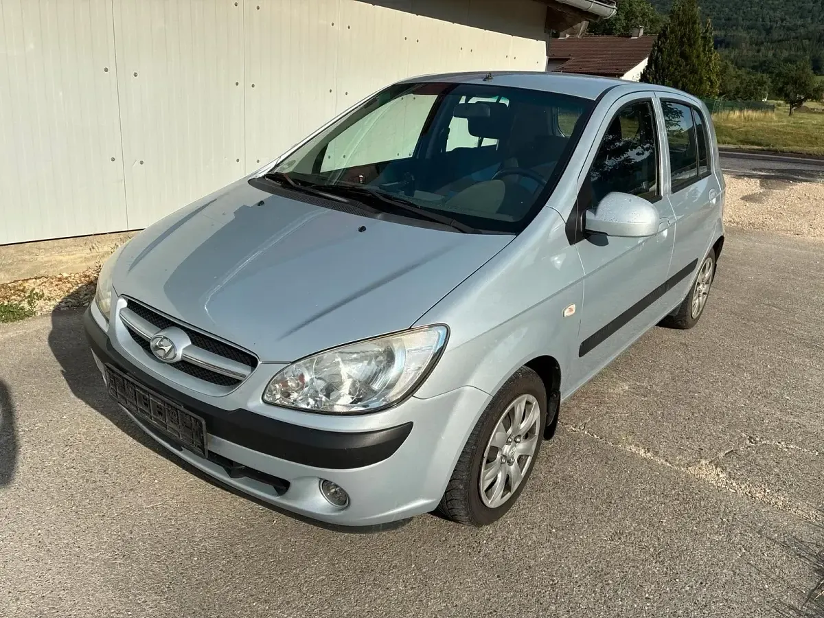 Gebraucht Hyundai Getz 67 PS (49 kW) 2009 Silber Kleinwagen