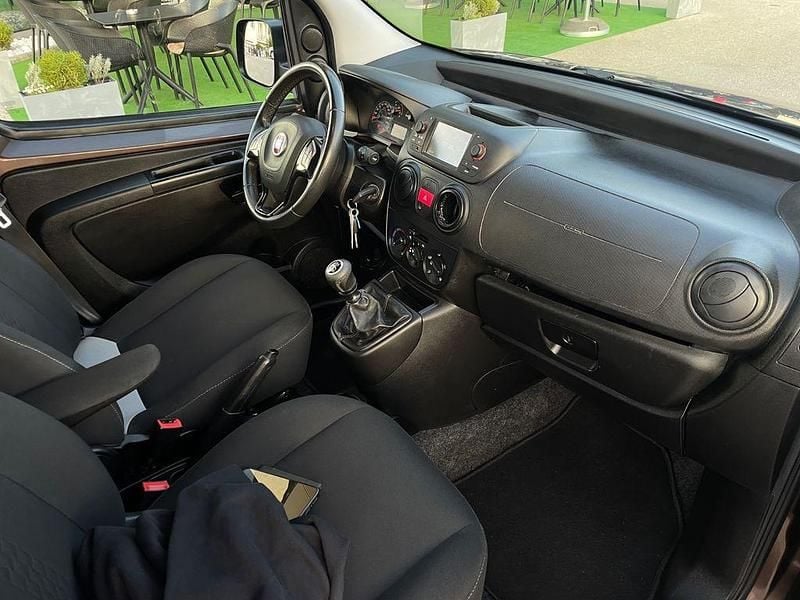 Gebraucht Fiat Fiorino 77 PS (56 kW) 2017 Braun Van / Kleinbus